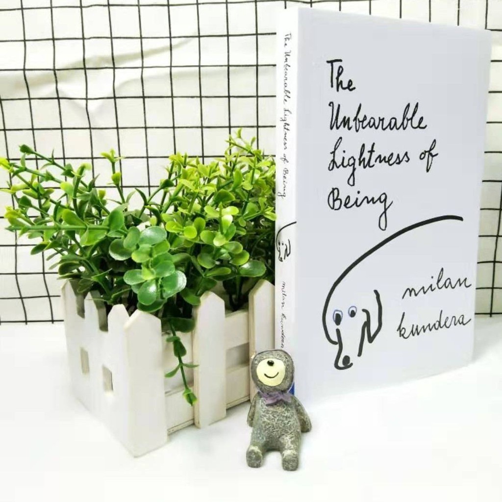 Featured image of 【Brandnew book】The Unbearable Lightness Of Being Original English Literary Novel
