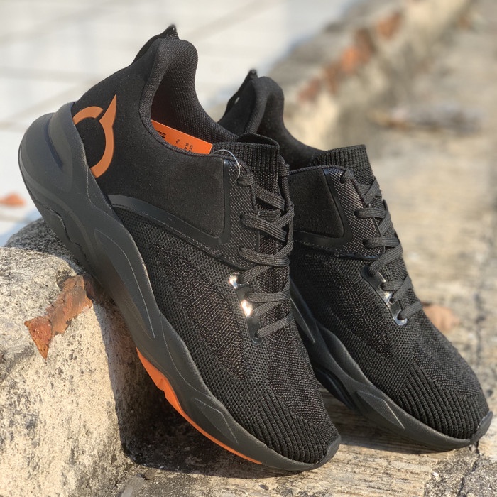 Menlari Shoes RUNNING Shoes ORTUSEIGHT ORIGINAL NEW GENZO BLACK