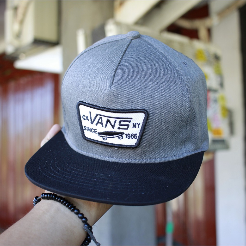 sælger panel Render Vans Gray Patch Black Brim Snapback Hat | Shopee Philippines