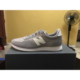 New Balance WL220RG Size 7 NB220 New Balance WL220RG Size 7 NB220