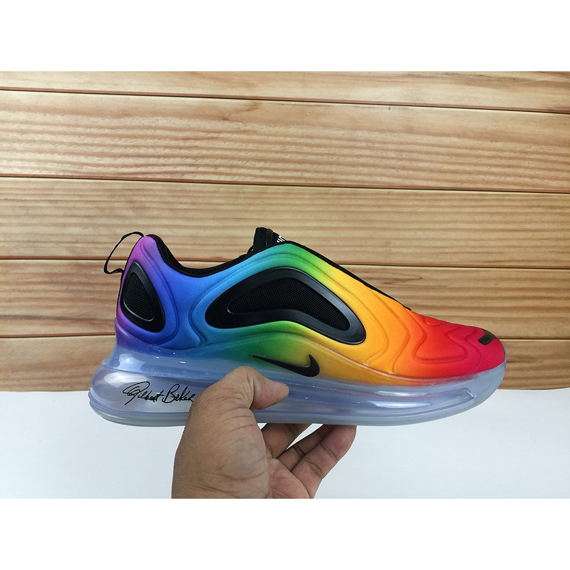 nike air 720 betrue