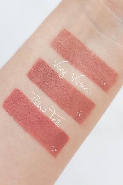 charlotte tilbury very victoria lipstick swatch