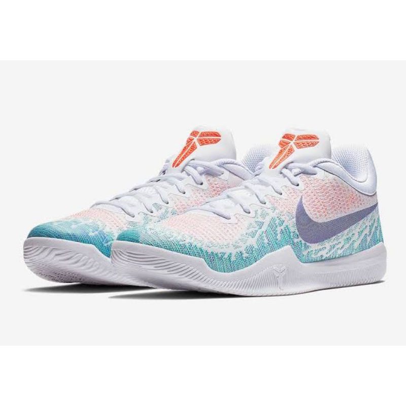 converse light pink