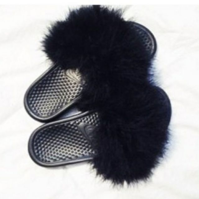 nike fur slippers