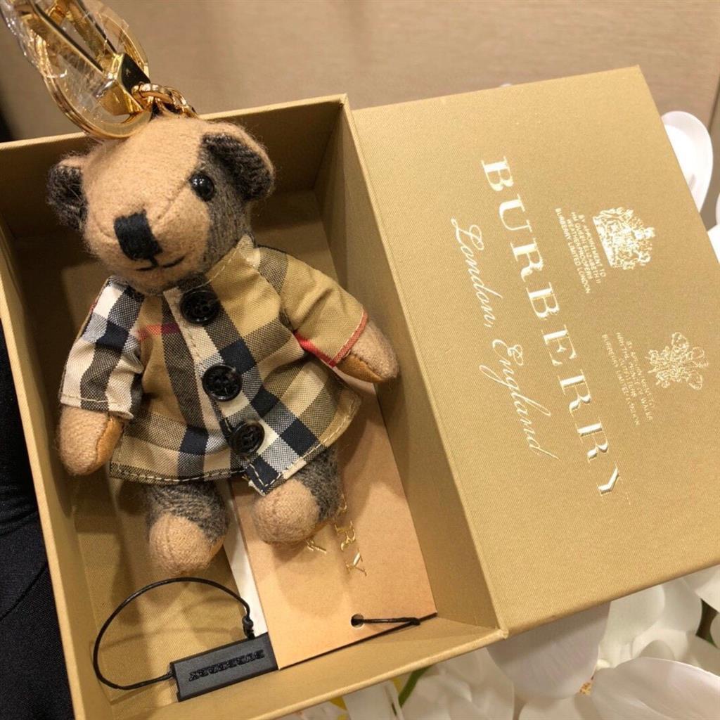 BURBERRY [with package]Burberry Pendant, Burberry Keychain.Burberry