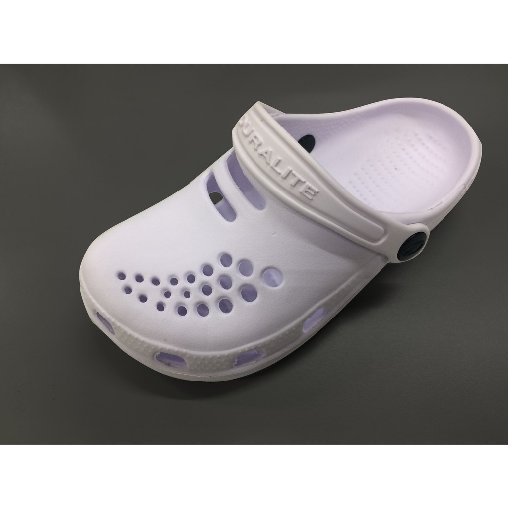 crocs with non slip soles