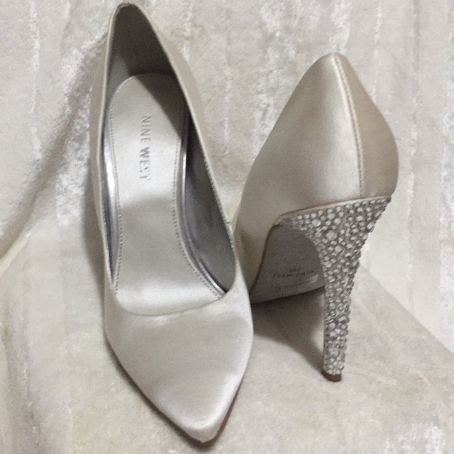 nine west wedding shoes