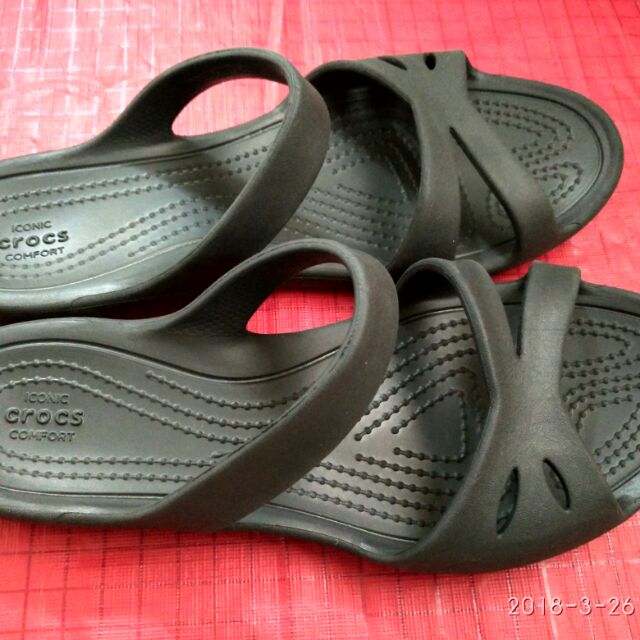 crocs kelli sandals