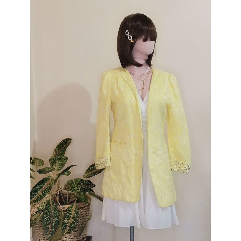 yellow trench coats (from bale) Shopee Philippines