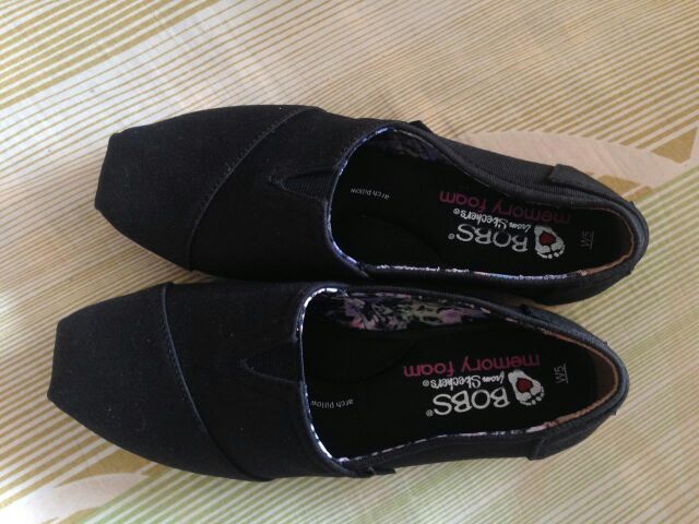 skechers bobs memory foam sandals