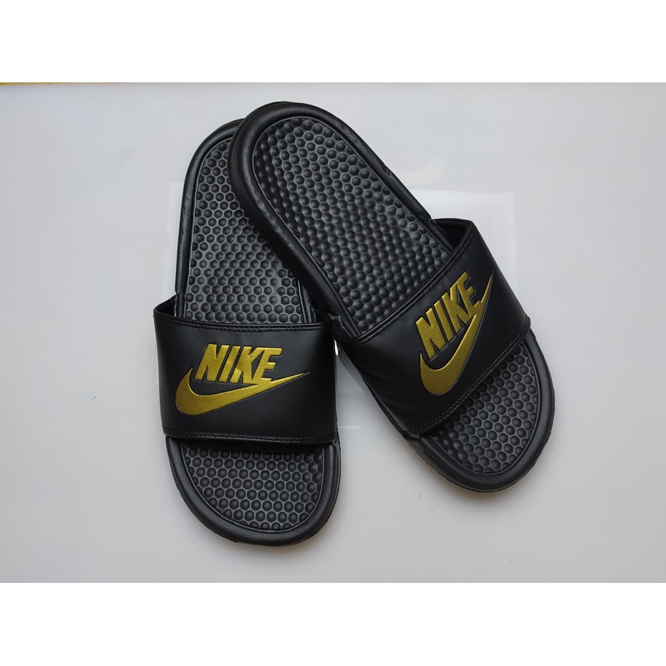 new nike benassi slides