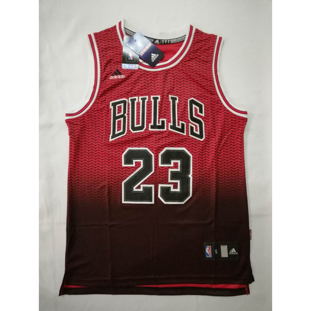 black and red chicago bulls jersey
