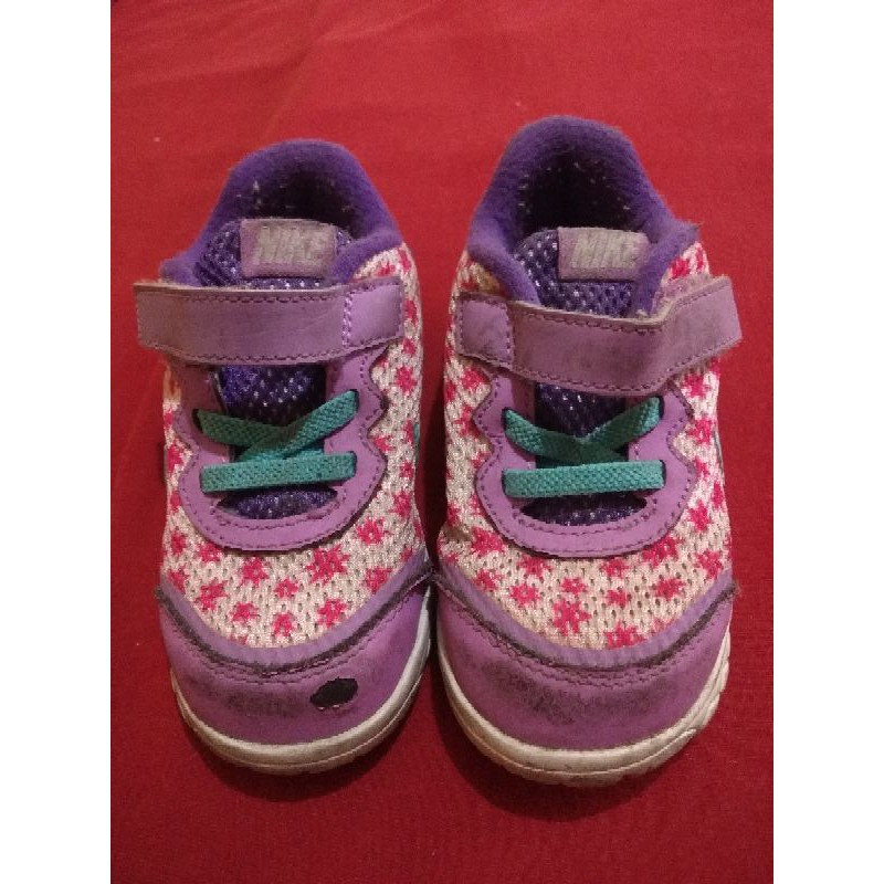nike toddler size 8 shoes