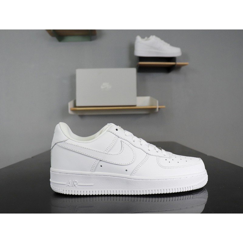 all white low top af1