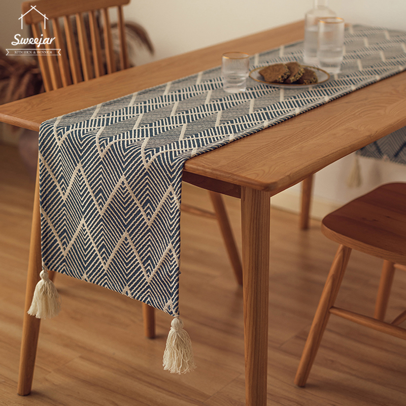 dinner table runner
