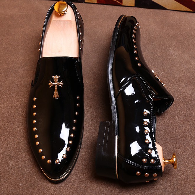 glossy dress shoes
