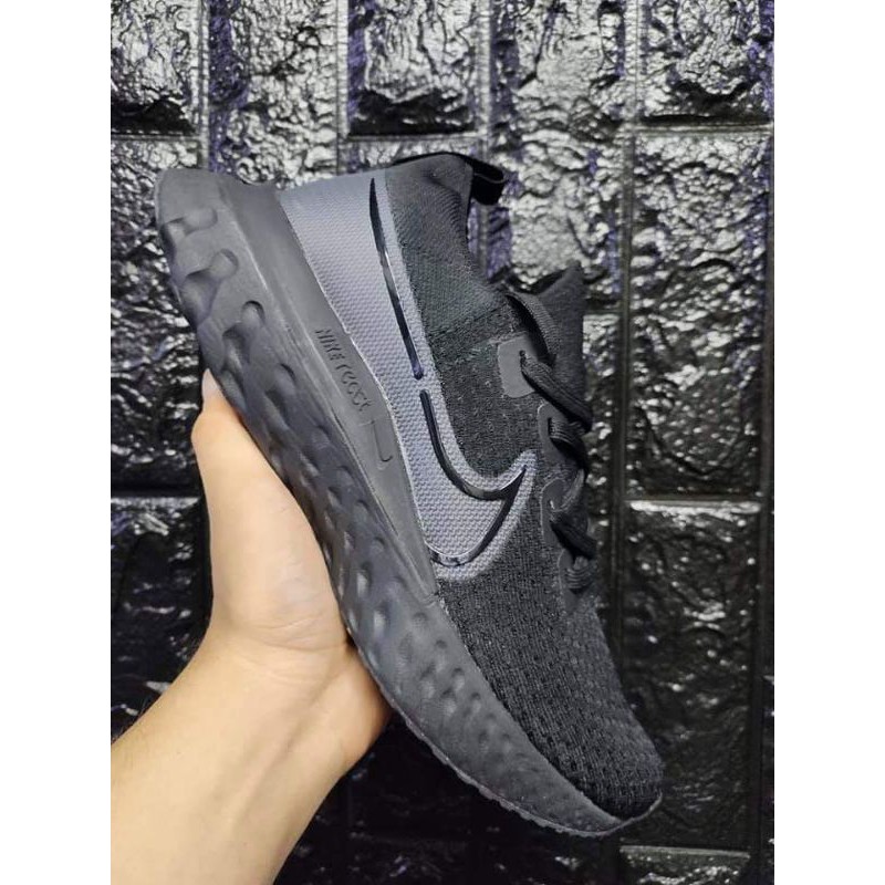 nike epic react negro