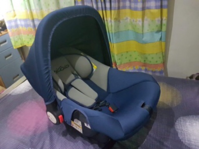 picolo car seat isofix