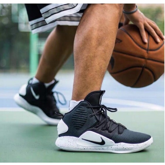 nike zoom hyperdunk basketball shoes