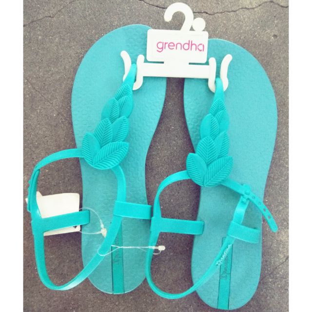 ipanema leaf sandal