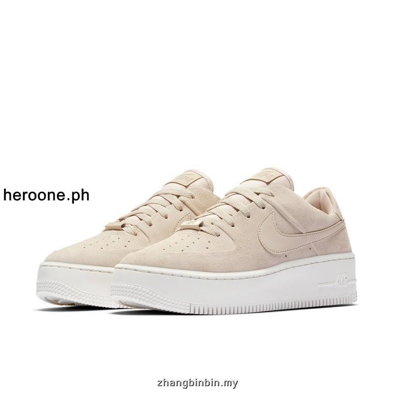 nike wmns air force sage low