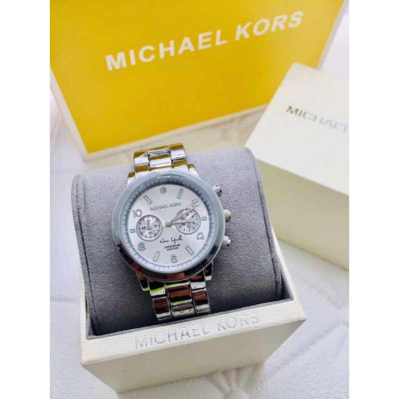 Total 84+ imagen michael kors watch battery Abzlocal.mx