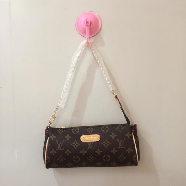 Brown Louis Vuitton Monogram e Crossbody Bag, RvceShops Revival