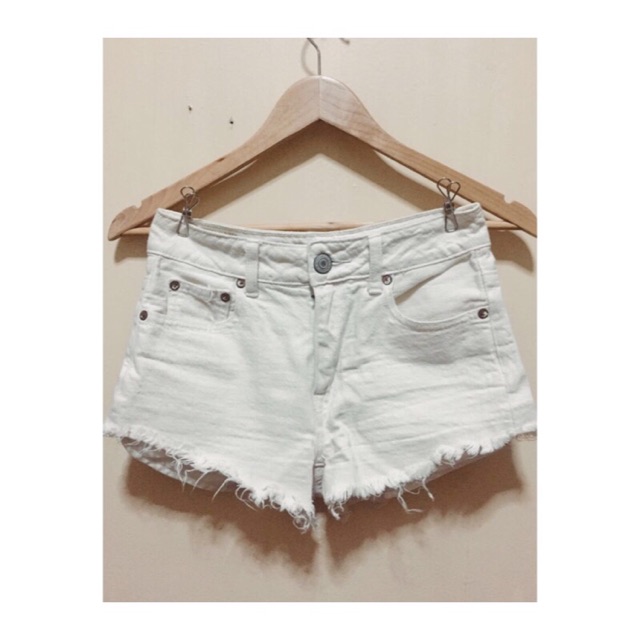 denim shorts white