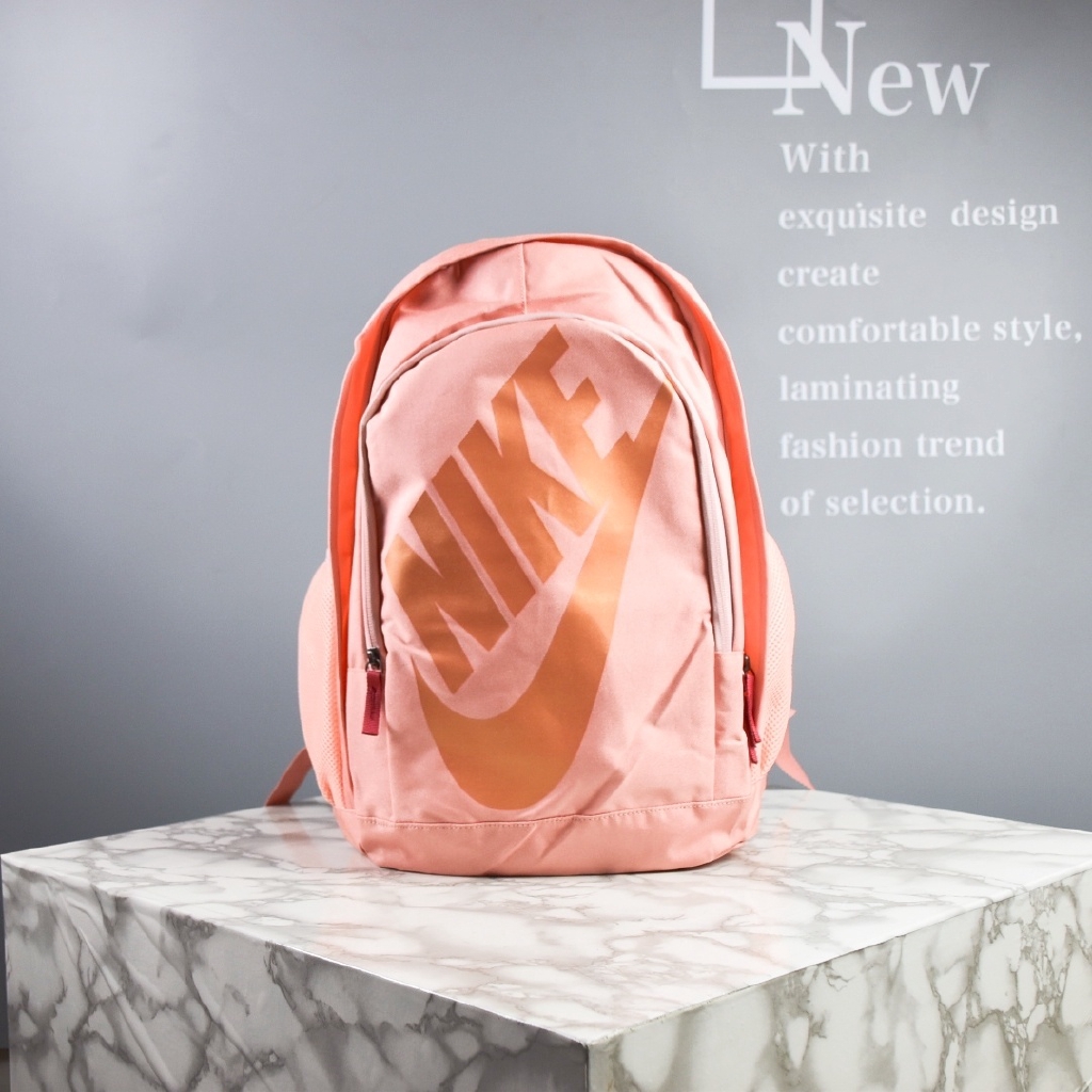 simple nike backpack