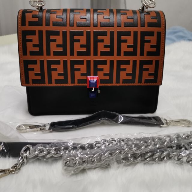 fendi chain shoulder bag