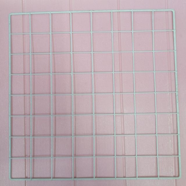 wire mesh grid