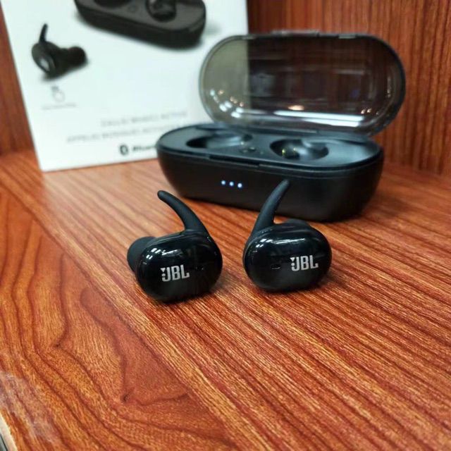 Что лучше airpods или jbl