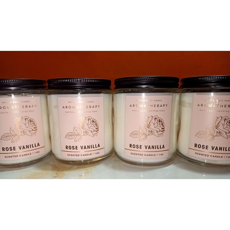 bath and body works rose and vanilla candle