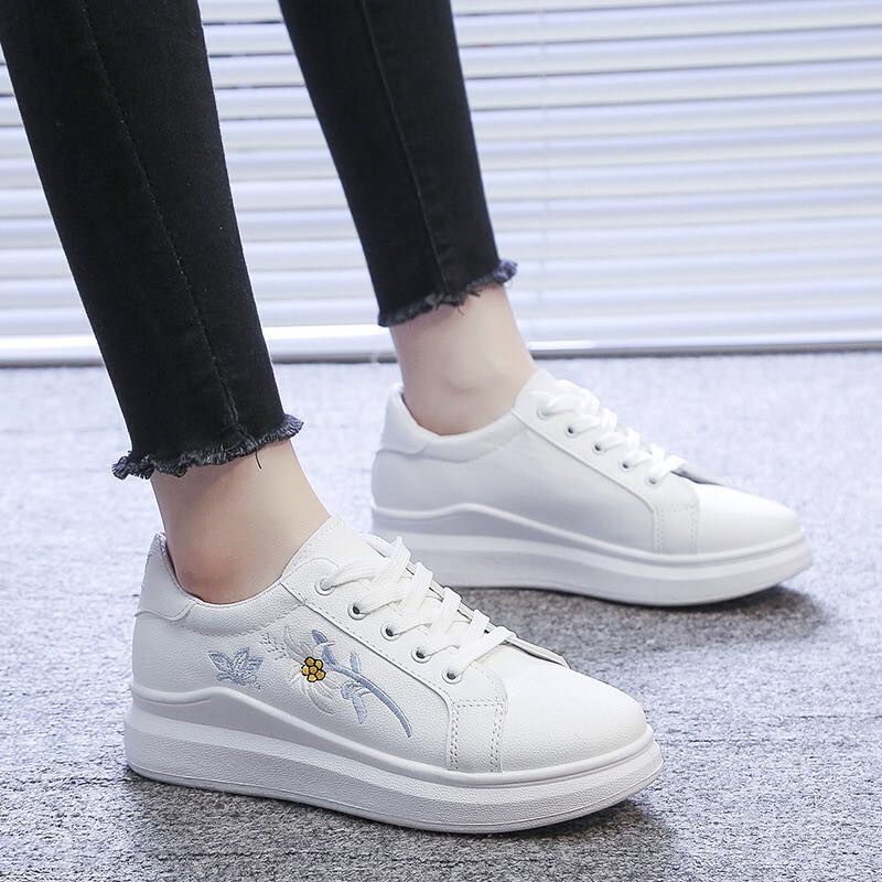 Korean women white shoes rubbber shoes for women(Add 1size) Shopee