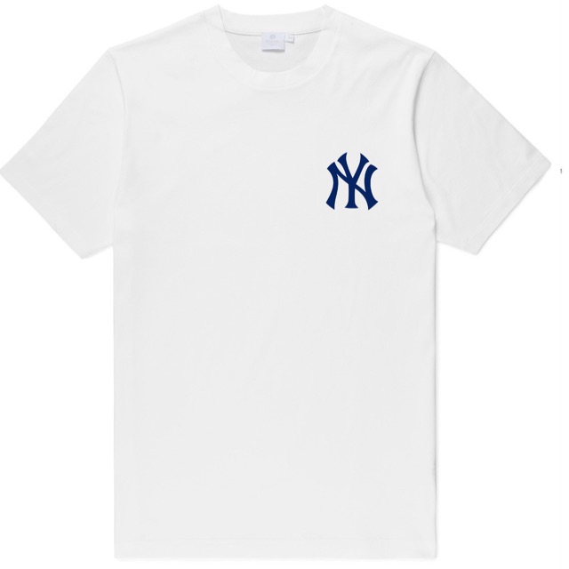 black yankees t shirt