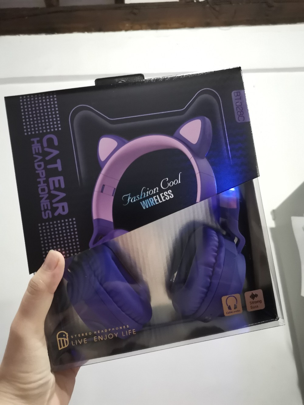 purple cat ears headphones roblox purple cat ears