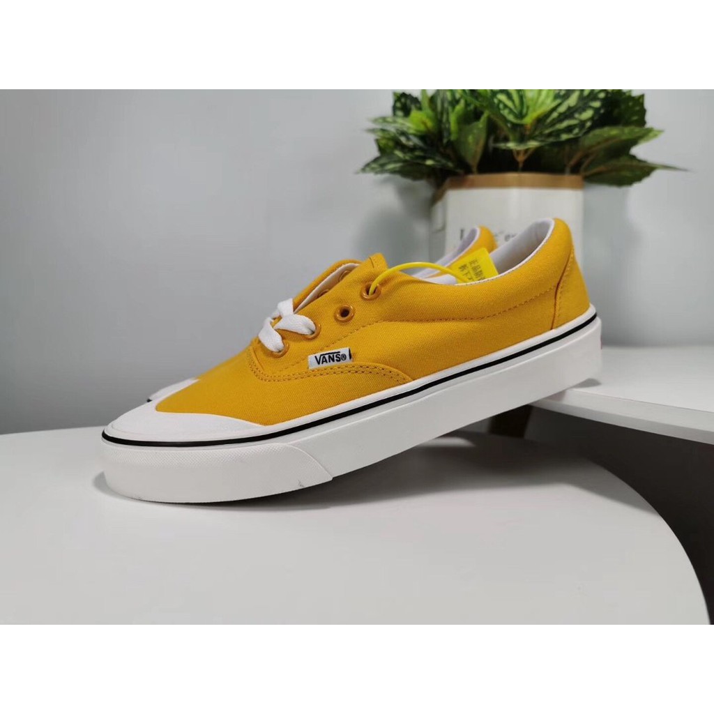 vans era toe cap