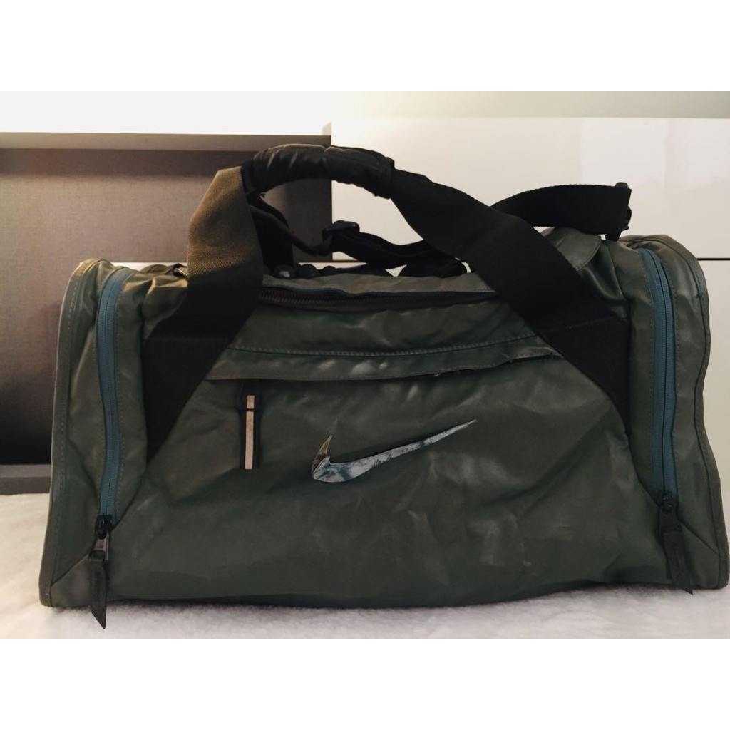 nike garment bag