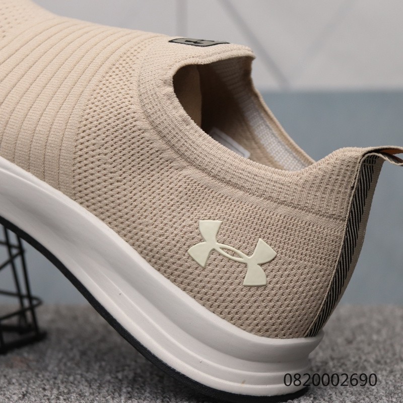 under armour men's charged covert x laceless sneaker