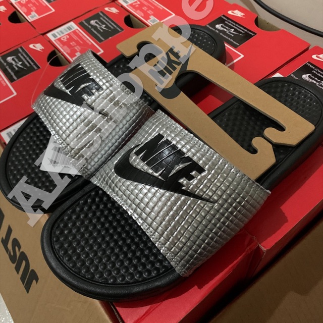 nike benassi silver