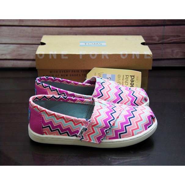 toms shoes ph