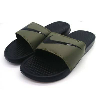 nike slippers green colour