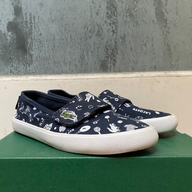 lacoste canvas
