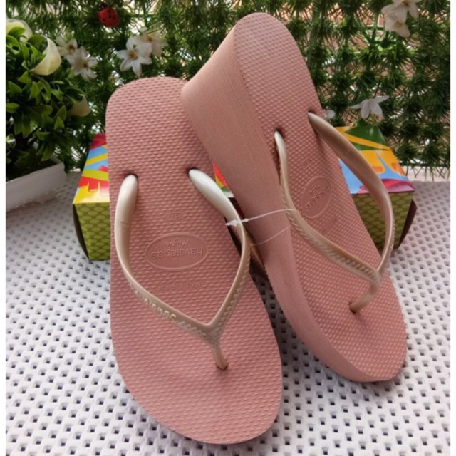 havaianas wedge