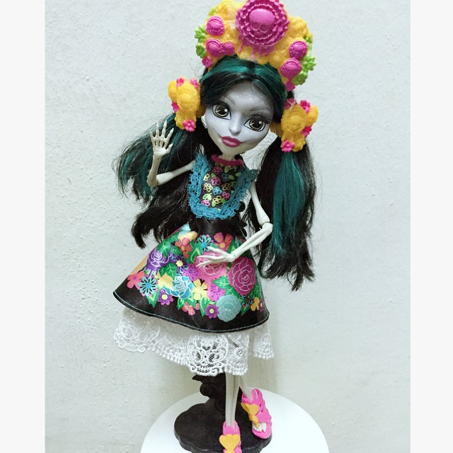 monster high skelita calaveras collector doll