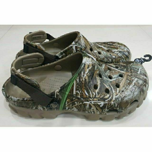 max 5 camo crocs