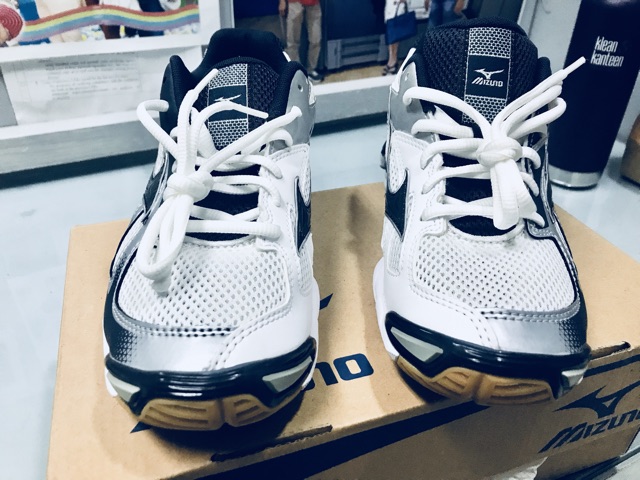 mizuno volleyball shoes philippines