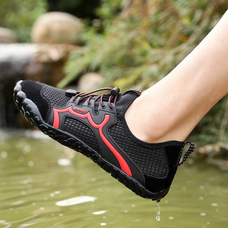 amphibious hiking shoes