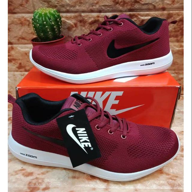 nike zoom maroon