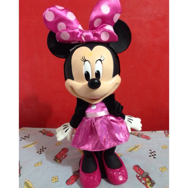minnie mouse pop star singing and talking doll